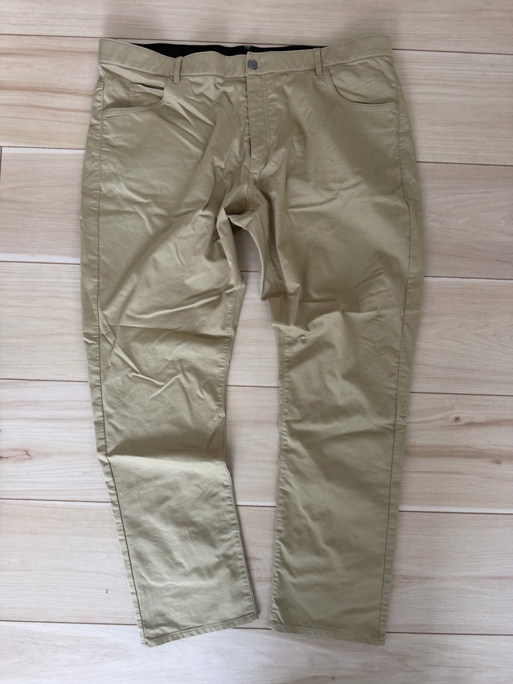 Nike Men's Khaki Chino Pants